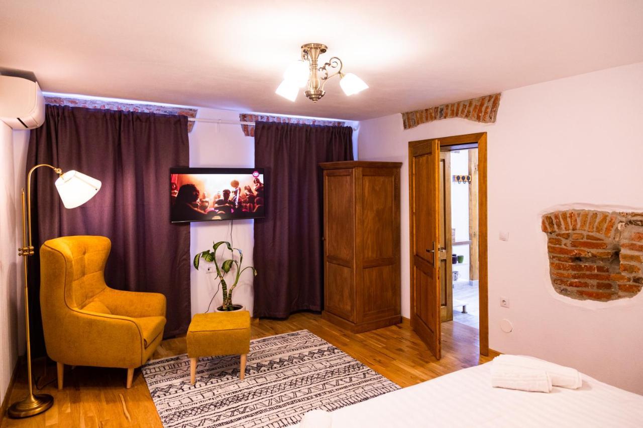 Stone Way Apartment ซีบิว ภายนอก รูปภาพ