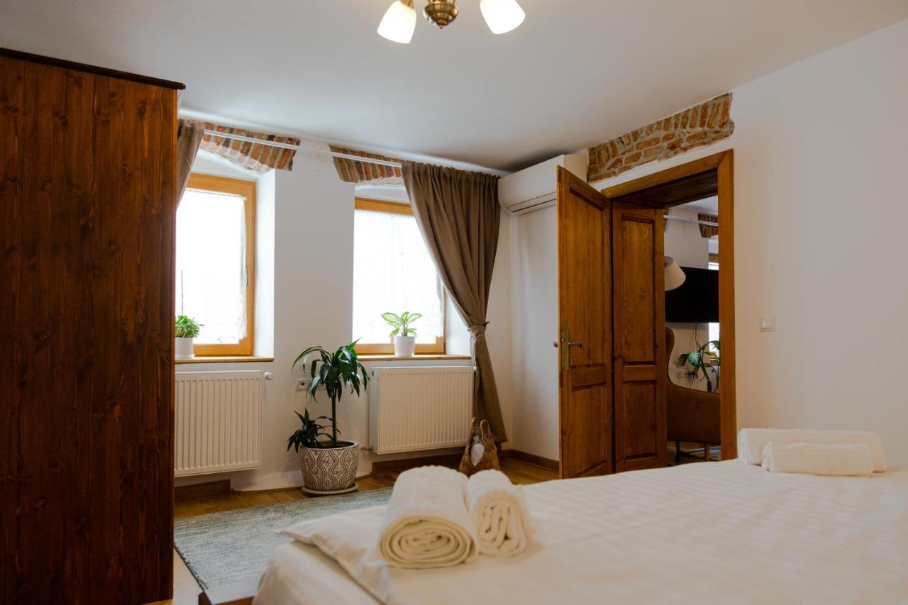 Stone Way Apartment ซีบิว ภายนอก รูปภาพ