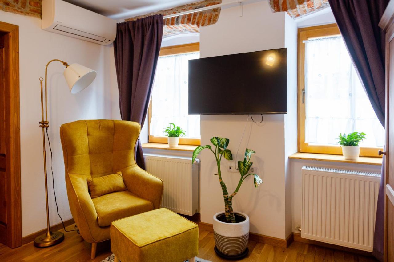 Stone Way Apartment ซีบิว ภายนอก รูปภาพ