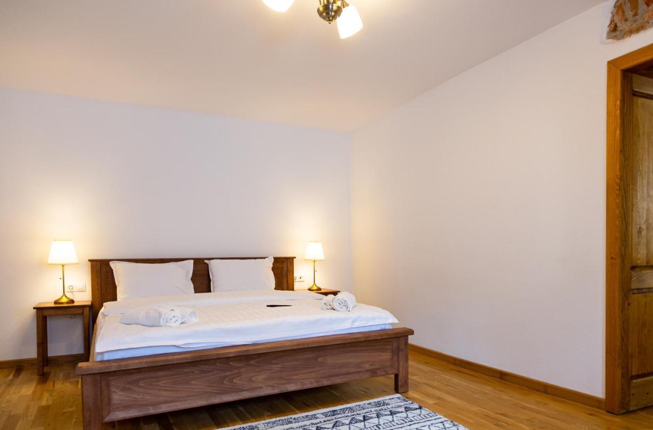 Stone Way Apartment ซีบิว ภายนอก รูปภาพ